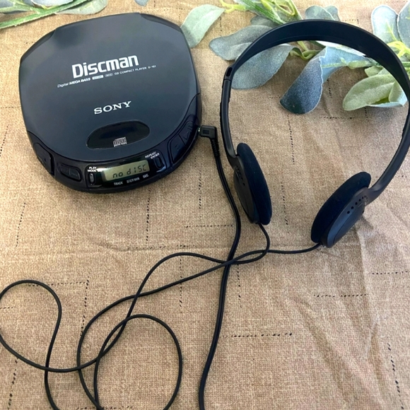 Vintage 1997" Sony Discman Digital Mage Bass CD Player - Picture 7 of 10